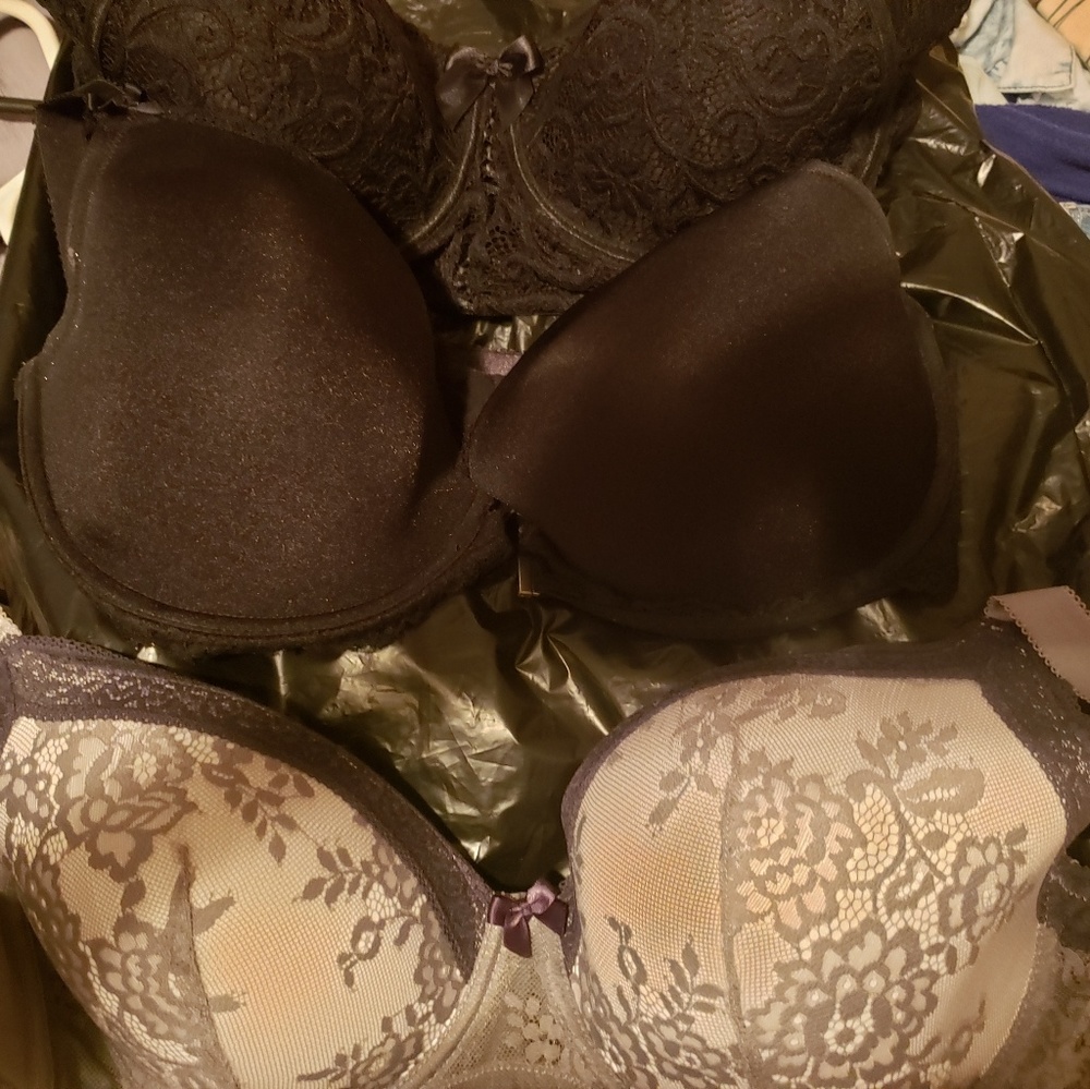 Bras - image 1